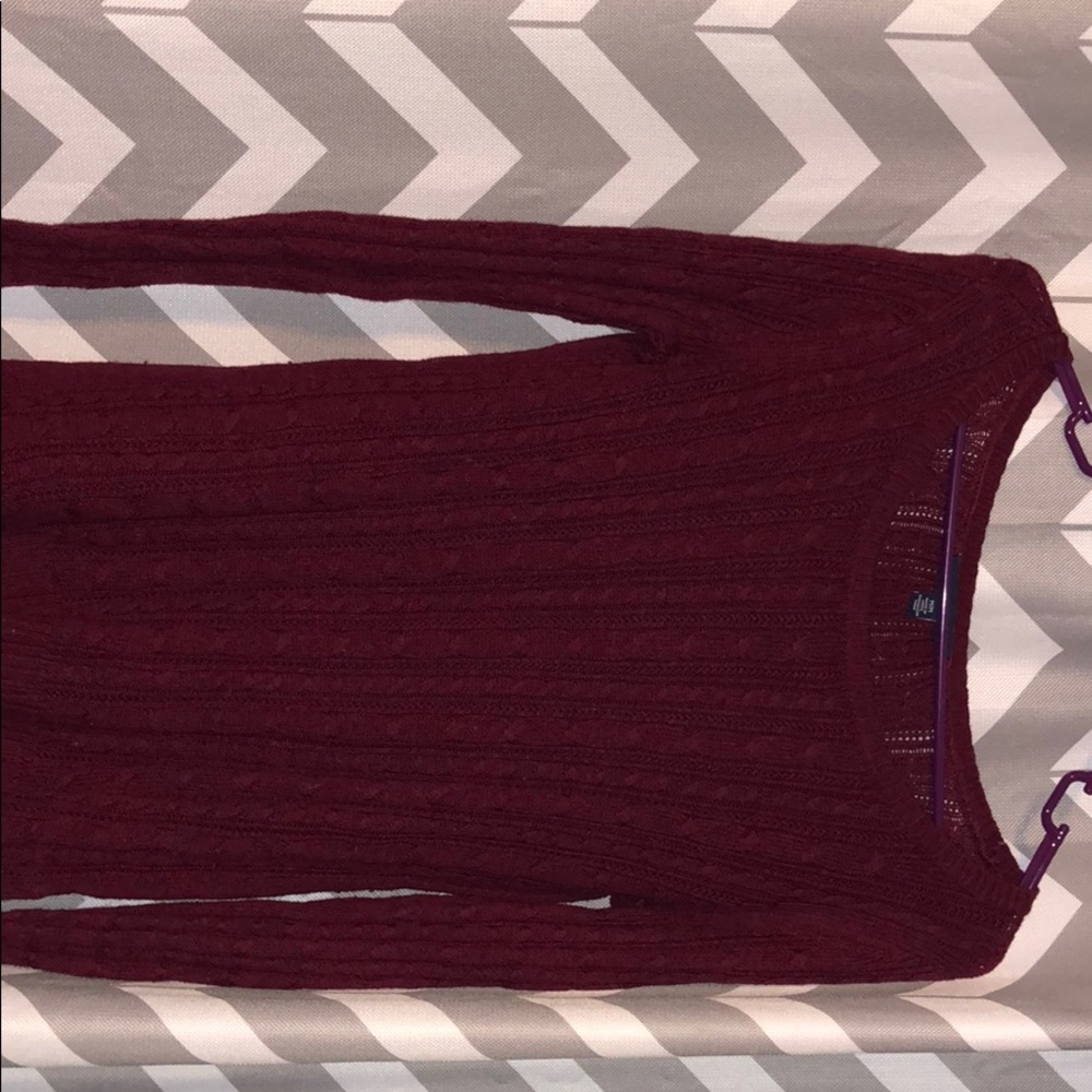 American Eagle Sweater